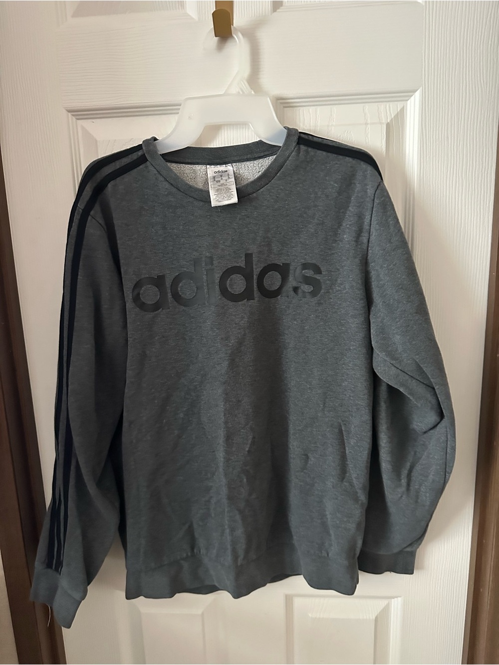 adidas Mens medium Grey Crewneck Sweatshirt with Logo